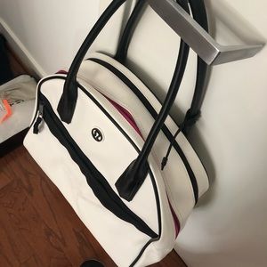 Lululemon bag